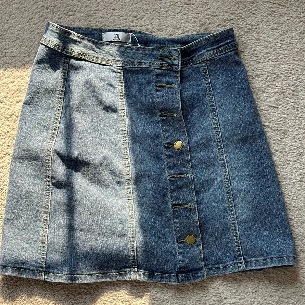 Dresses pants and jeans - Picture 7 of 16